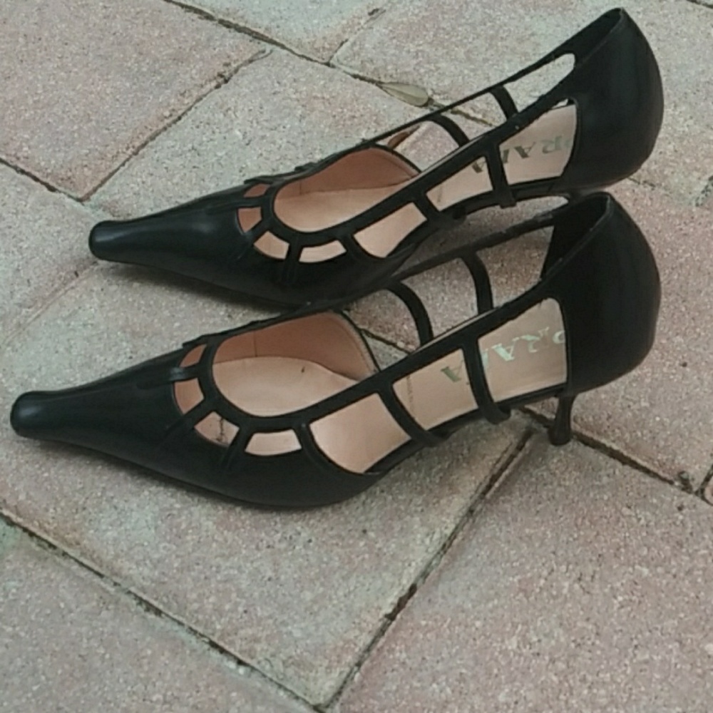 Prada Black Cutout Leather T-Strap Pumps - Picture 2 of 7